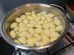cuocere gli gnocchi di patate