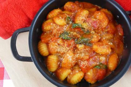 Gnocchi di patate al sugo di peperoni