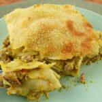Lasagna bianca con macinato, crema di verdure e besciamella senza lattosio
