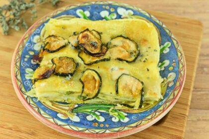 Lasagna bianca con zucchine e speck cremosa e facile