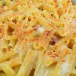 Pasta al forno semplice con besciamella e prosciutto (ricetta veloce per principanti)
