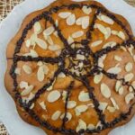 Torta morbidissima senza zucchero con composta nell’impasto