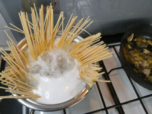 mettere a cuocere la pasta
