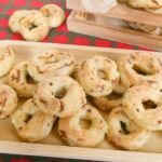 Tarallini bolliti al finocchietto e scalogno