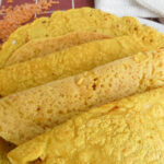 Crepes proteiche di lenticchie rosse decorticate vegane e senza glutine