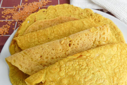 Crepes proteiche di lenticchie rosse decorticate vegane e senza glutine