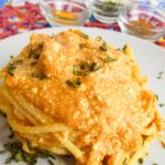 Pasta al sugo di ricotta con cannella e curcuma