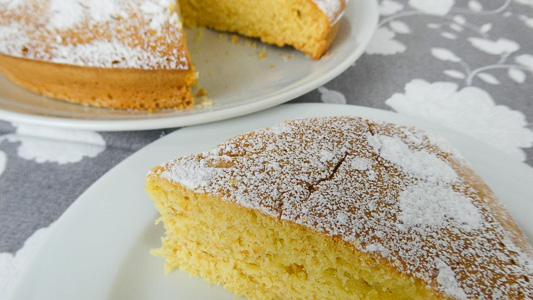 Torta al pompelmo senza burro e latte soffice e morbida per la colazione