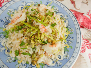 Risotto agli Scampi e Pistacchi: La Ricetta Perfetta per una Cena di Pesce
